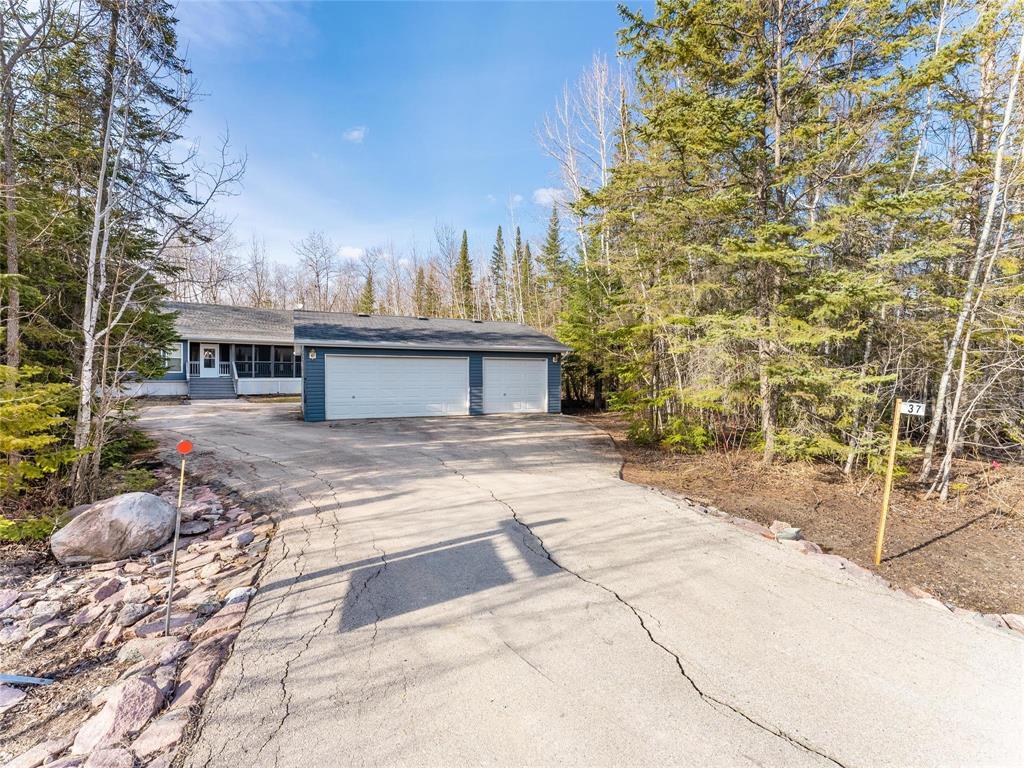 37 Fairway Drive, Lac Du Bonnet, Manitoba  R0E 1A0 - Photo 3 - 202608457