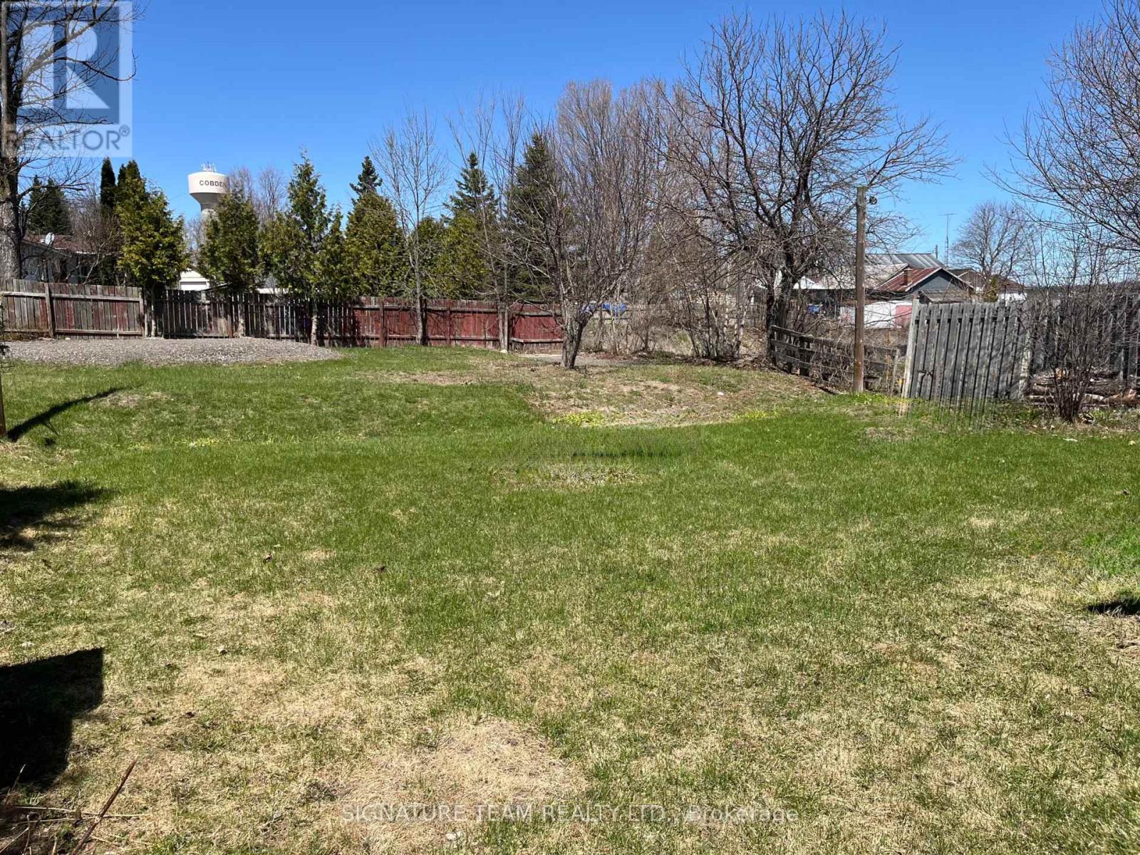 10 Meadow Street, Whitewater Region, Ontario  K0J 1K0 - Photo 24 - X12720936