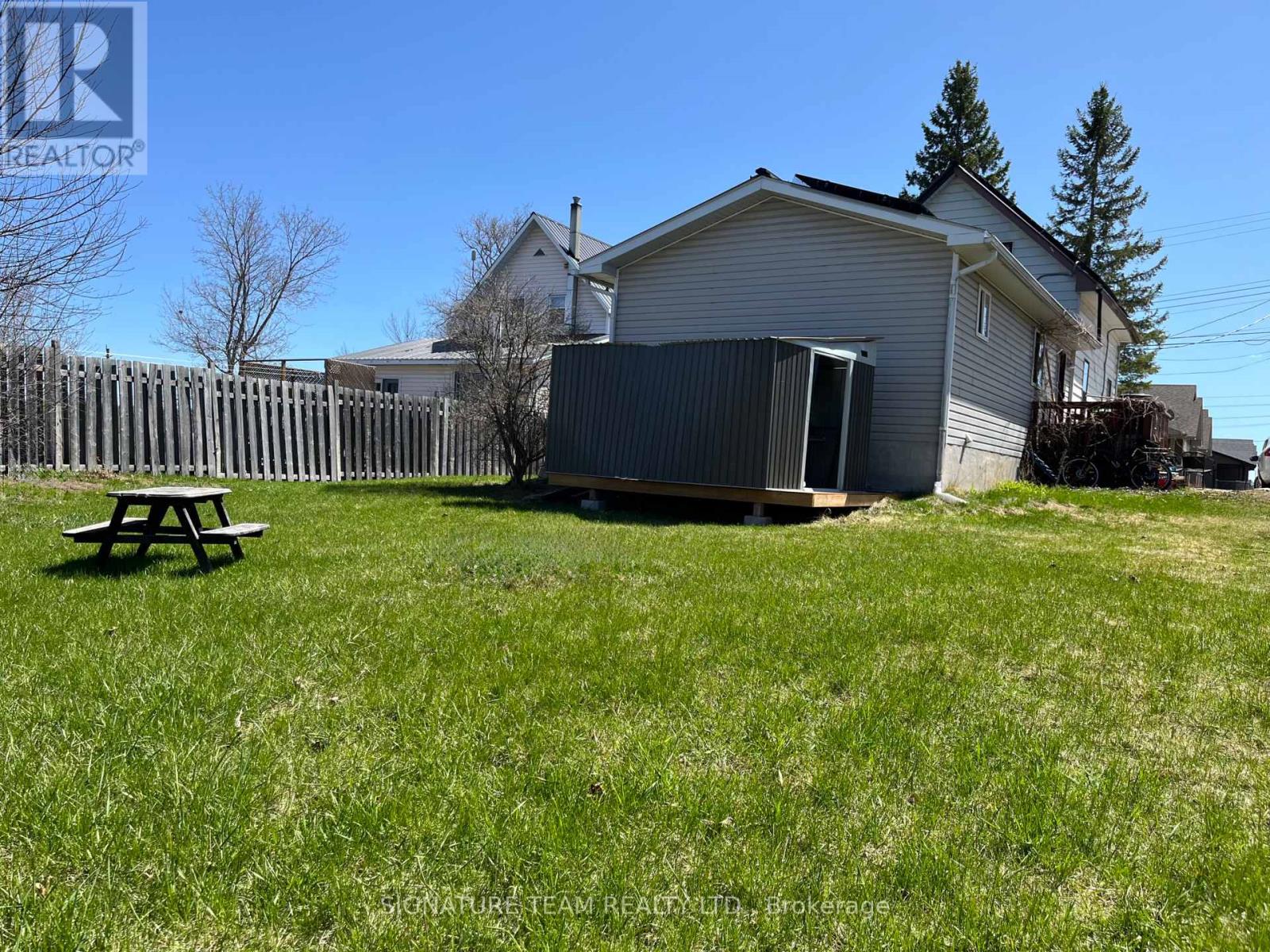 10 Meadow Street, Whitewater Region, Ontario  K0J 1K0 - Photo 23 - X12720936