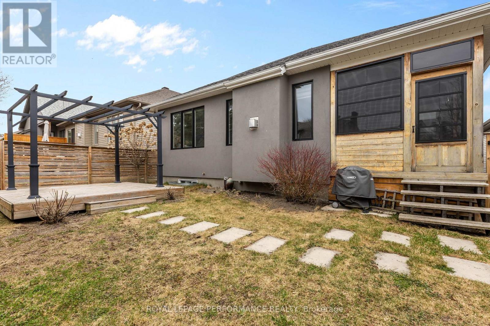 597 Robert Hill Street, Mississippi Mills, Ontario  K0A 1A0 - Photo 29 - X12896396