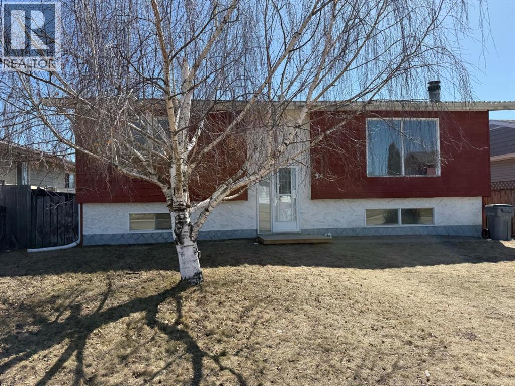 34 Wedow Drive, Whitecourt, Alberta  T7S 1B6 - Photo 2 - A2278953