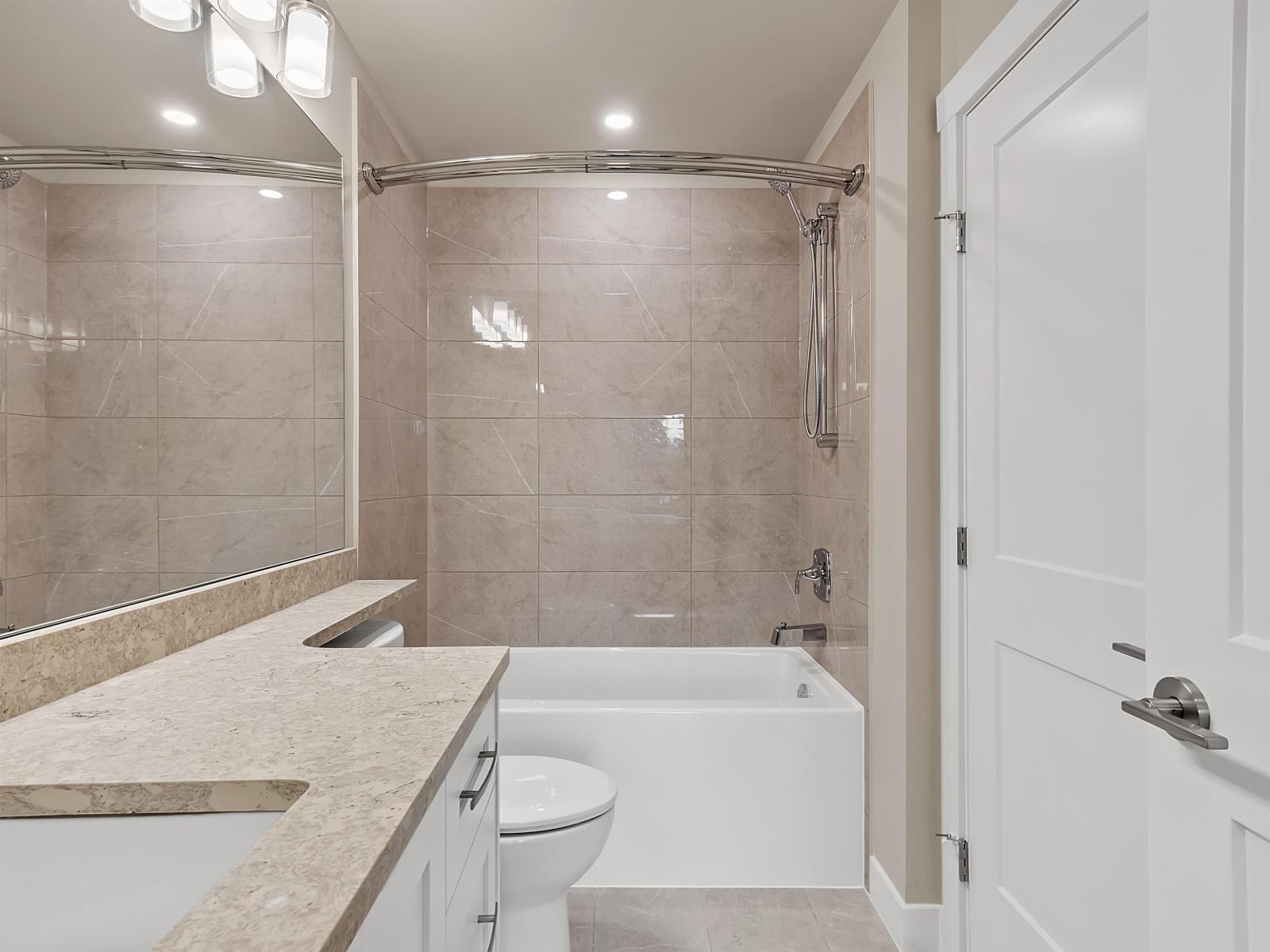 A316 8233 208b Street Street, Langley, British Columbia  V2Y 4M7 - Photo 32 - R3100179