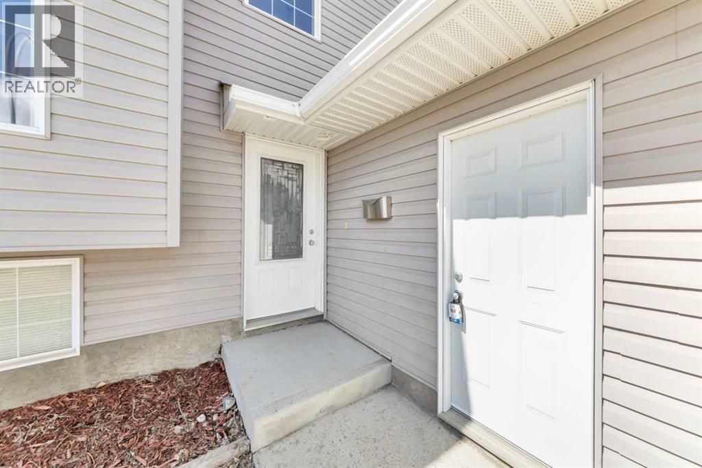 3318 44a Avenue, Lloydminster, Saskatchewan  S9V 1T5 - Photo 2 - A2304101