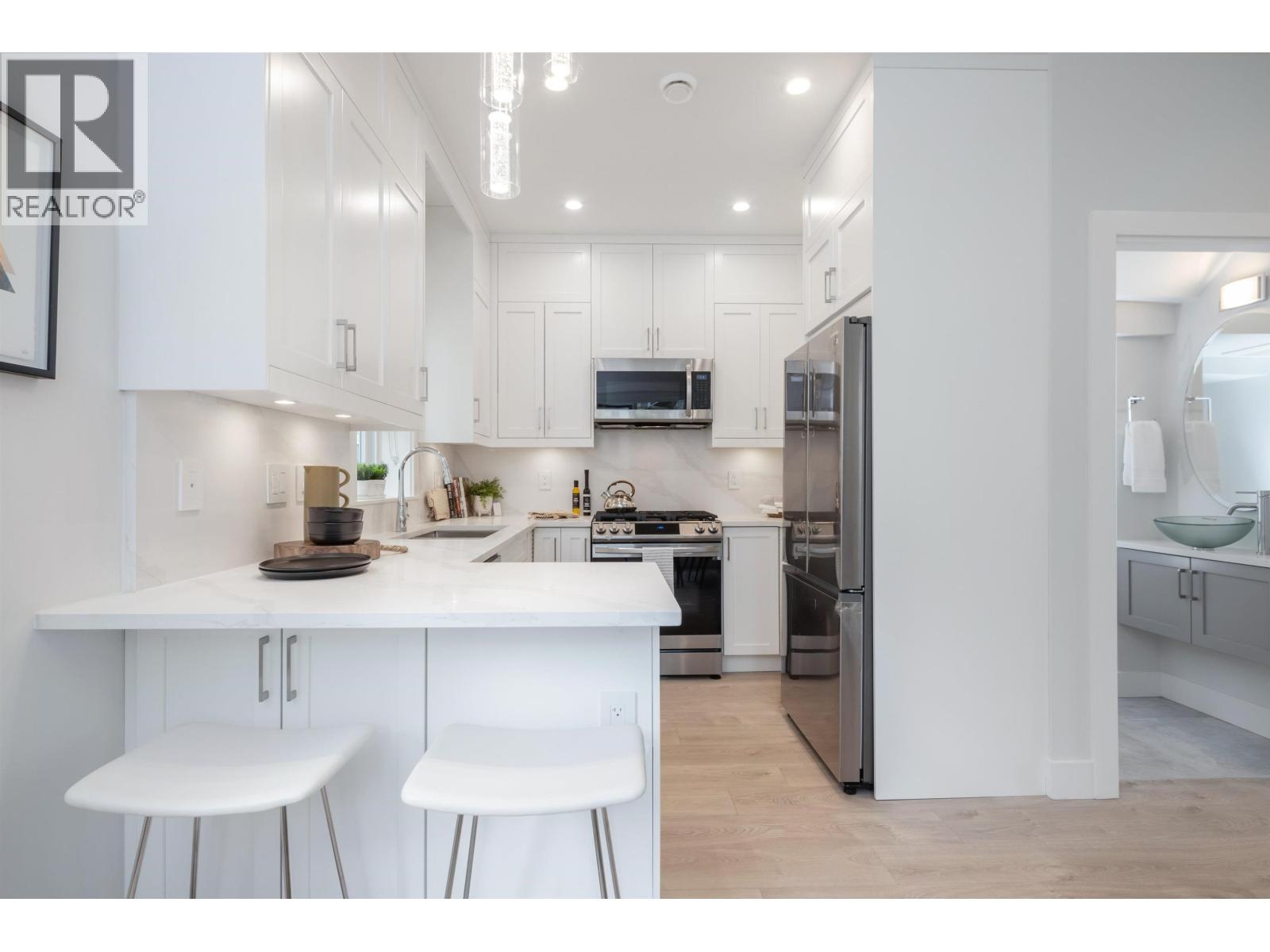 2316 Brock Street, Vancouver, British Columbia  V5N 2Z7 - Photo 10 - R3117043