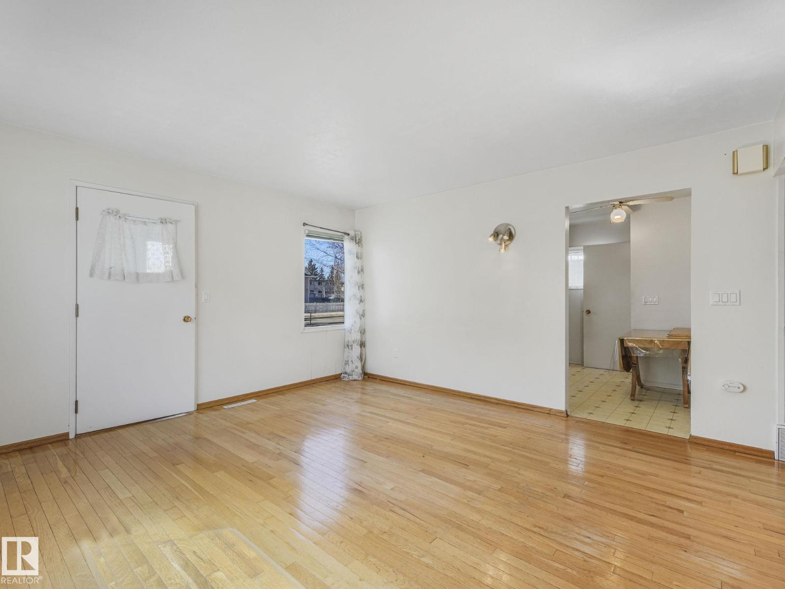 12245 96 St Nw, Edmonton, Alberta  T5G 1W2 - Photo 33 - E4484711