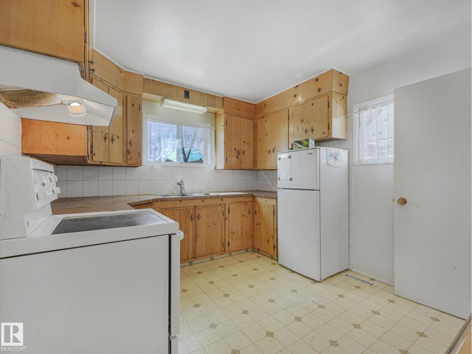 12245 96 St Nw, Edmonton, Alberta  T5G 1W2 - Photo 44 - E4484711