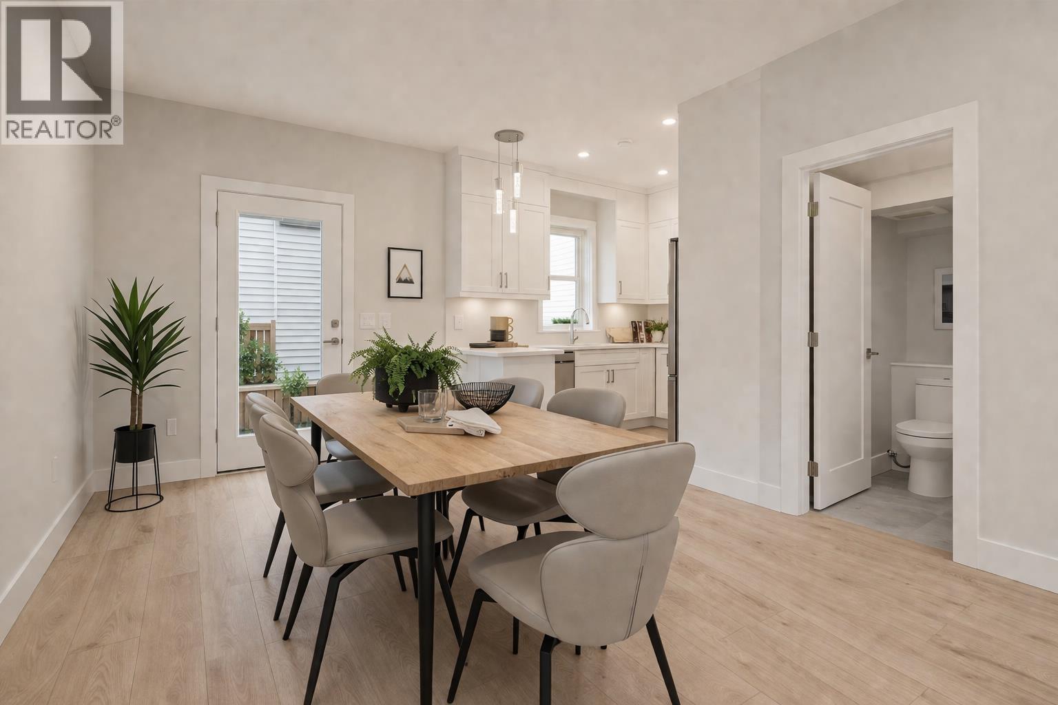 2316 Brock Street, Vancouver, British Columbia  V5N 2Z7 - Photo 6 - R3117043