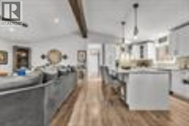 22928 117 Avenue, Maple Ridge, British Columbia  V2X 2K1 - Photo 3 - R3116270