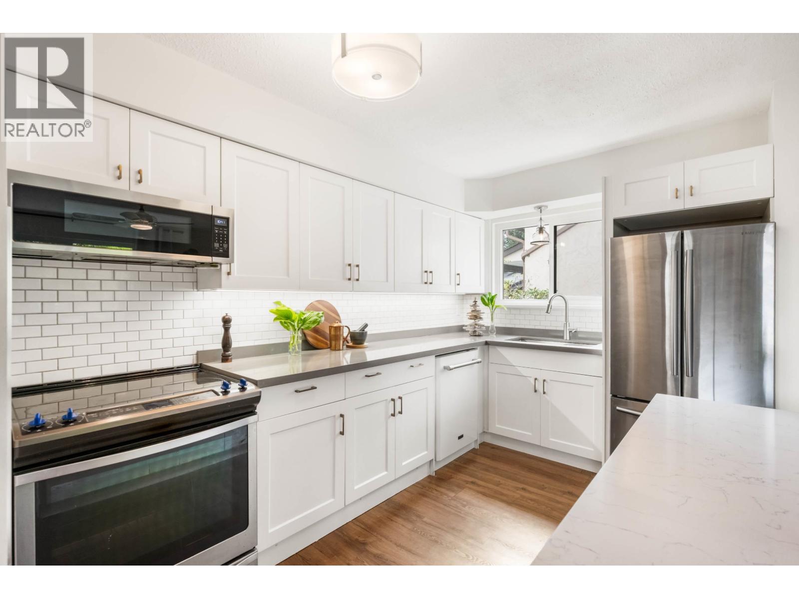 19764 Wildcrest Avenue, Pitt Meadows, British Columbia  V3Y 1M2 - Photo 7 - R3117319