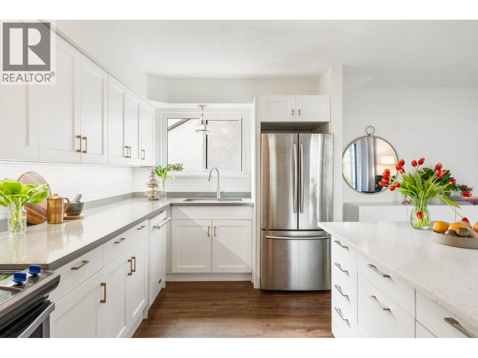 19764 Wildcrest Avenue, Pitt Meadows, British Columbia  V3Y 1M2 - Photo 9 - R3117319