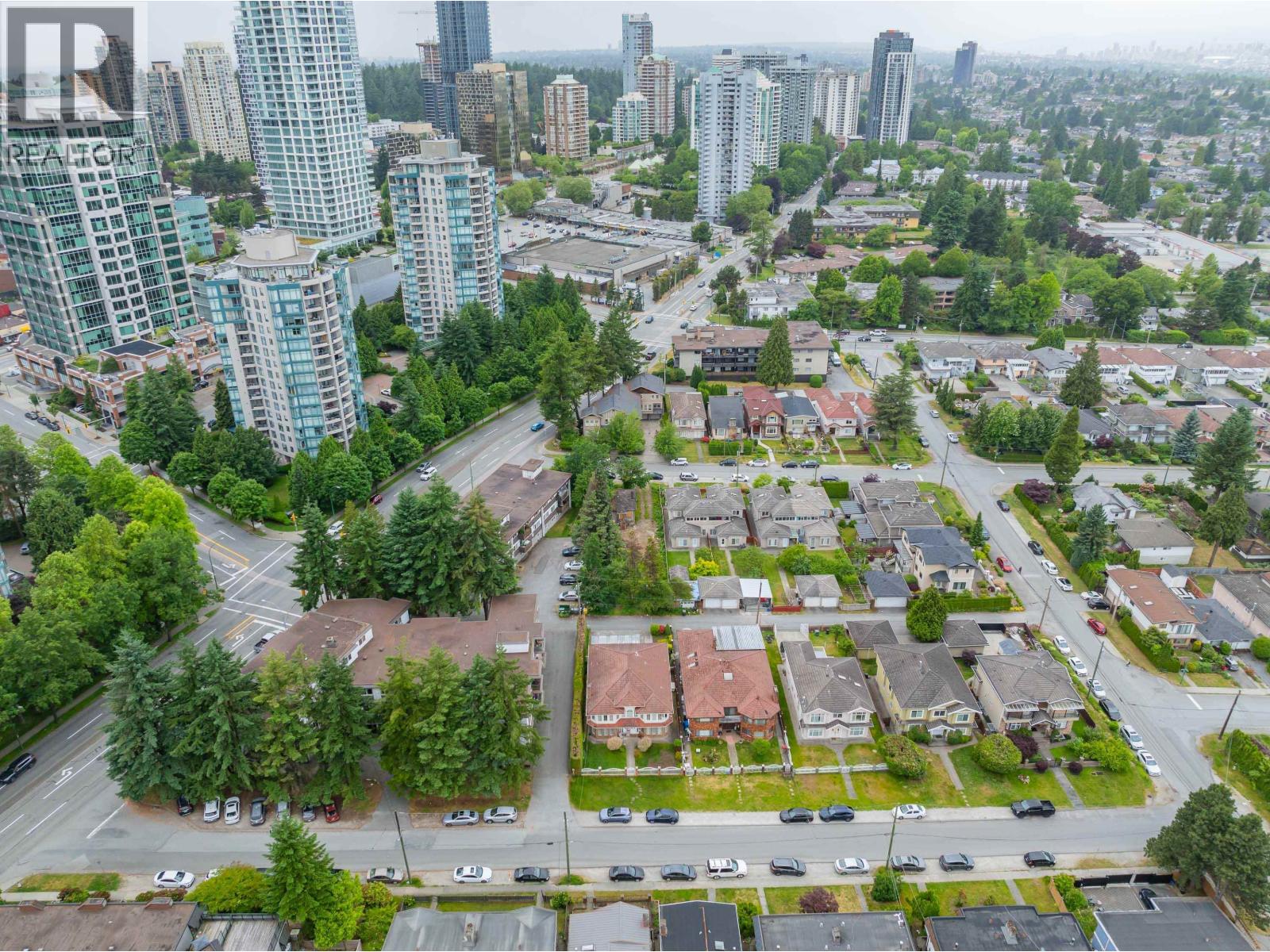 5864 Pioneer Avenue, Burnaby, British Columbia  V5H 2X7 - Photo 11 - R3117420