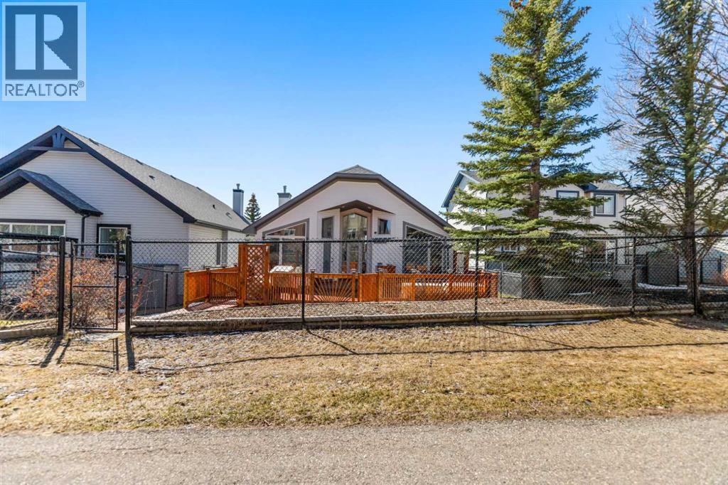 114 Rocky Ridge Green NW, Calgary, Alberta  T3G 4R6 - Photo 4 - A2304229
