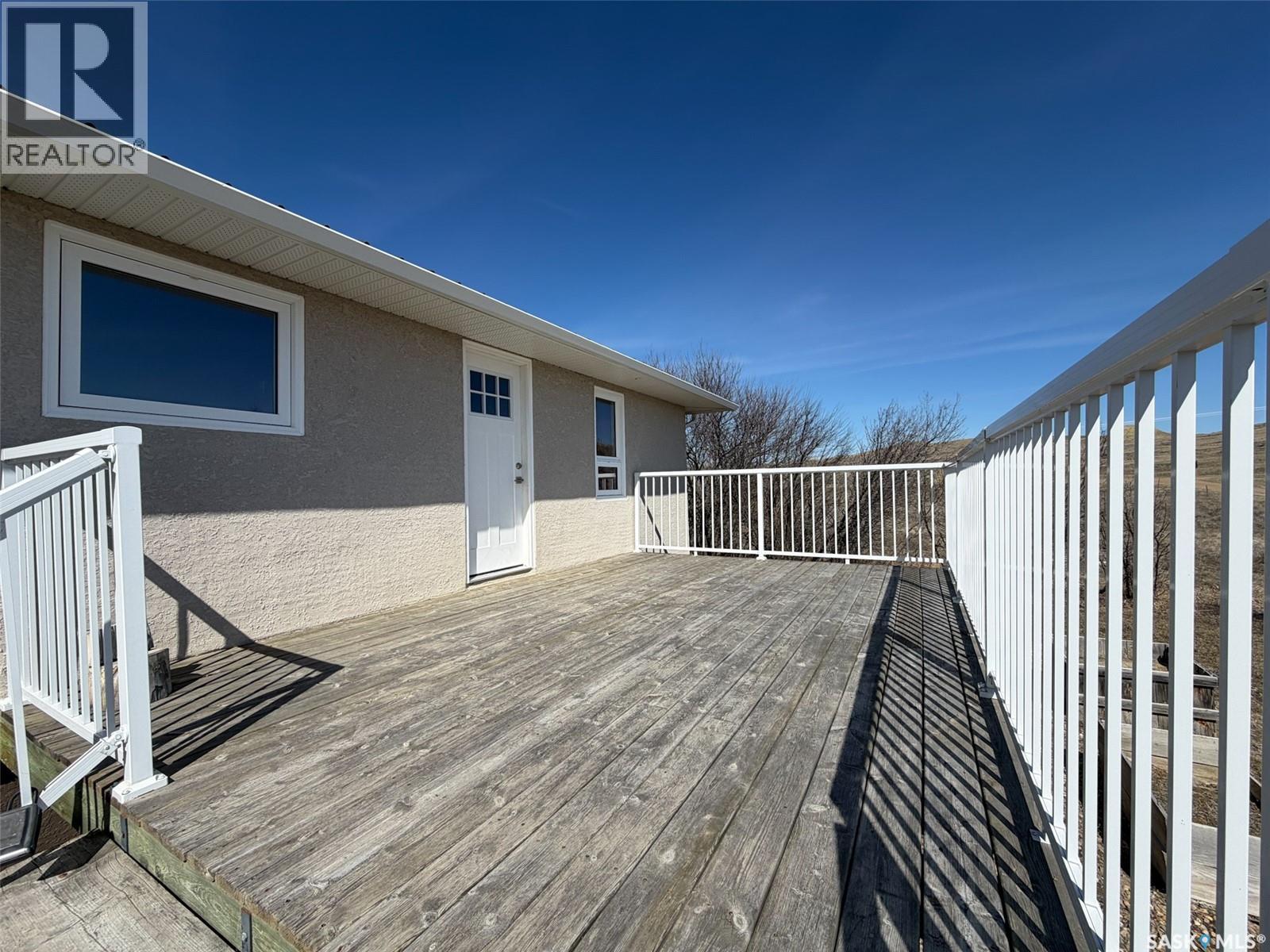 Eastend Wills Acreage, White Valley Rm No. 49, Saskatchewan  S0N 0T0 - Photo 3 - SK034127