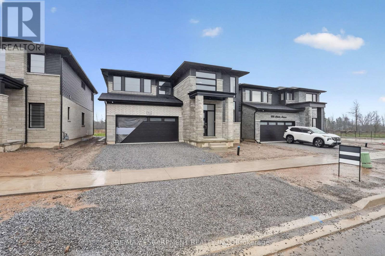 1014 ALLISTON AVENUE, Fort Erie, Ontario