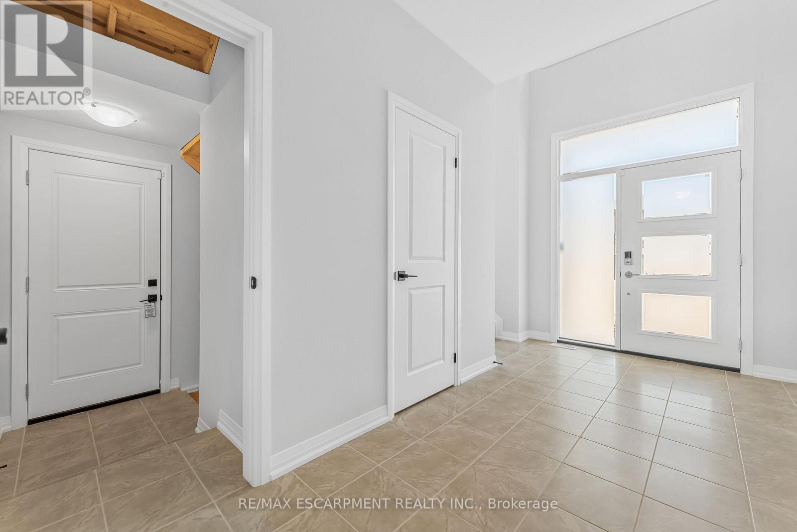 1014 Alliston Avenue, Fort Erie, Ontario  L2A 0H3 - Photo 20 - X13060168