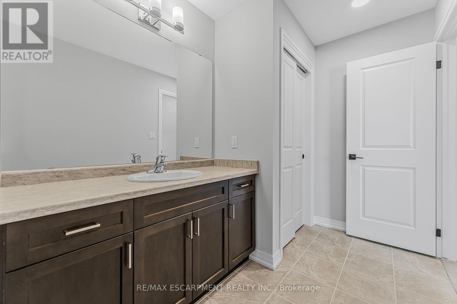 1014 Alliston Avenue, Fort Erie, Ontario  L2A 0H3 - Photo 31 - X13060168