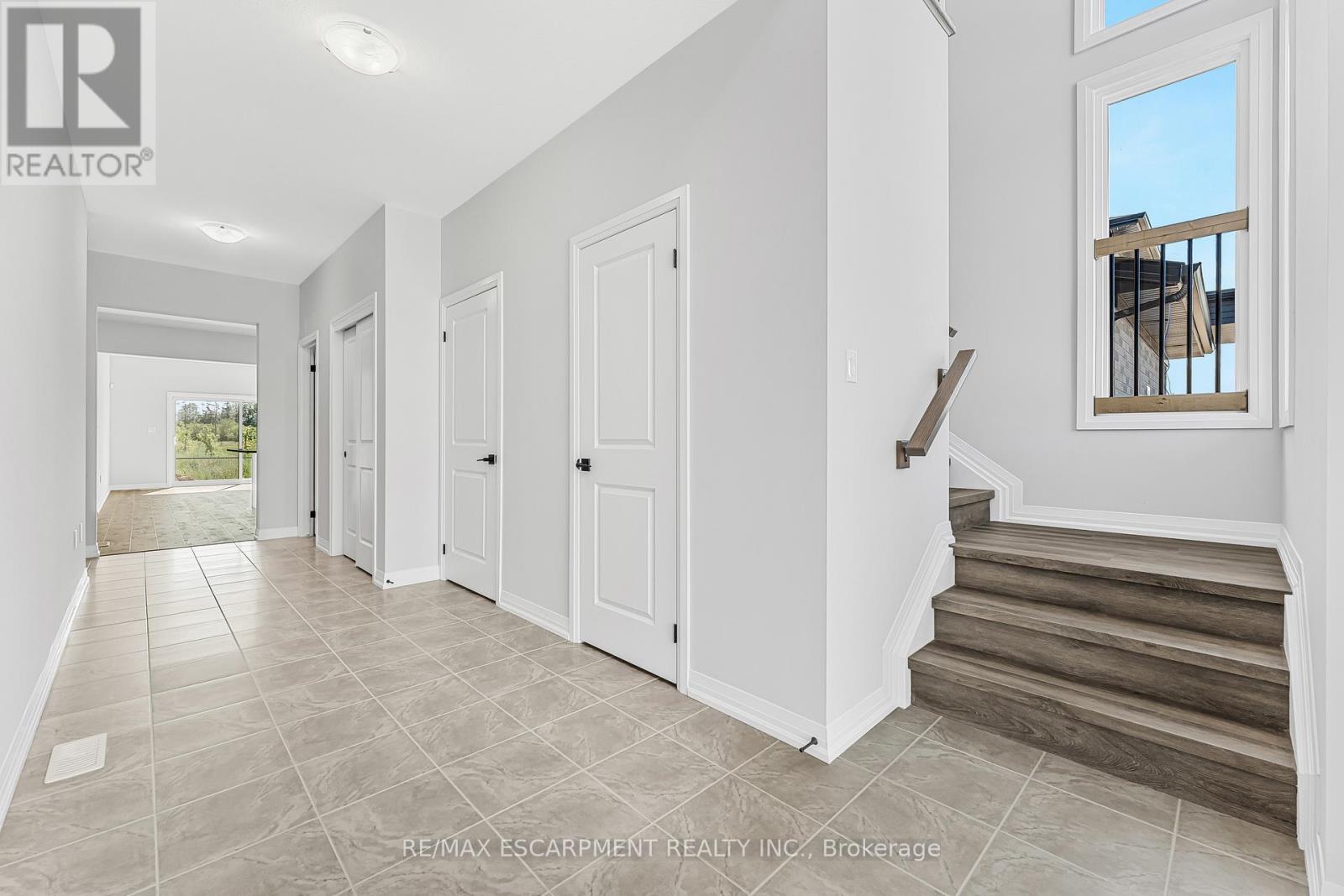 1014 Alliston Avenue, Fort Erie, Ontario  L2A 0H3 - Photo 33 - X13060168