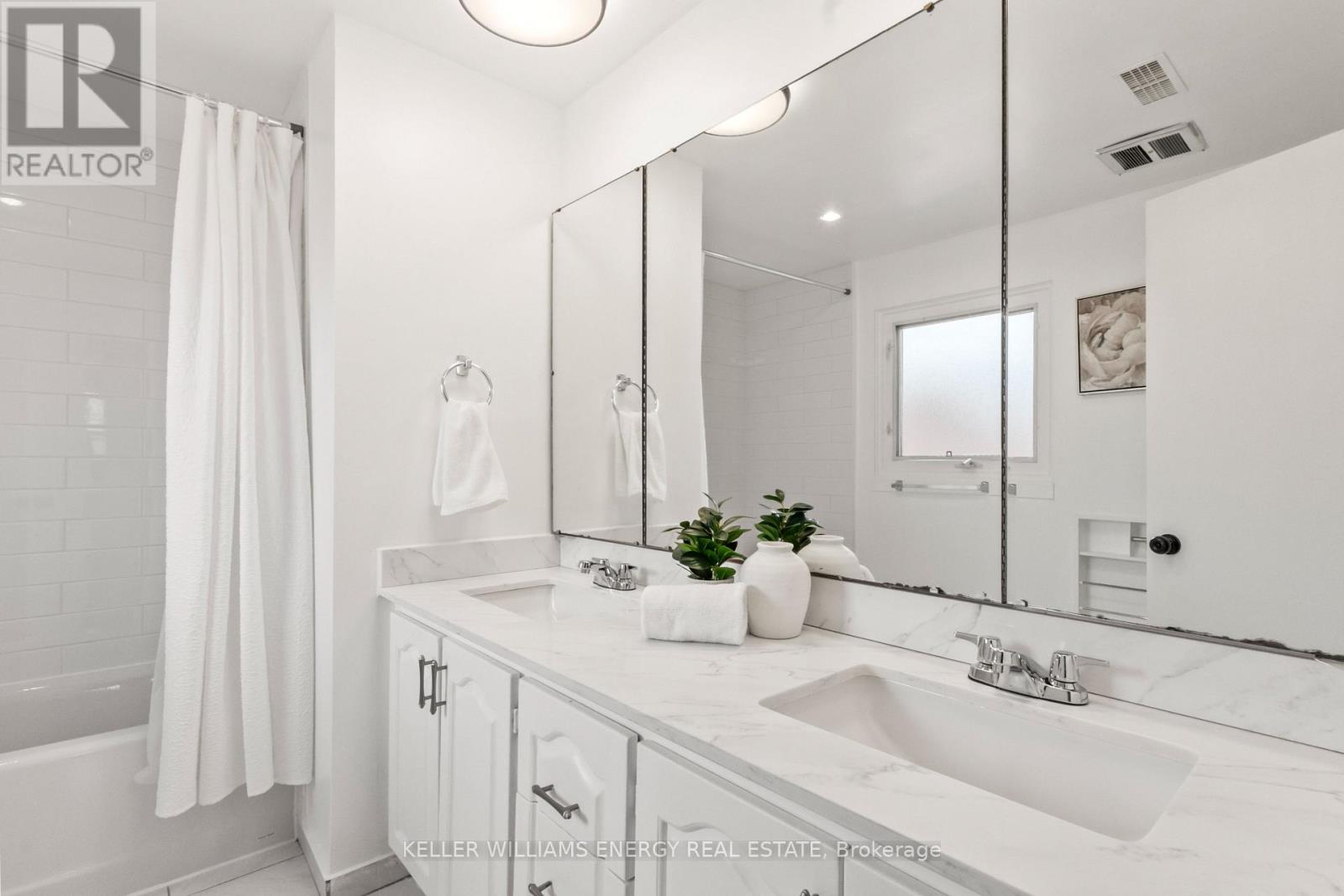 5 Castlemere Crescent, Toronto, Ontario  M1W 1K4 - Photo 19 - E13060194