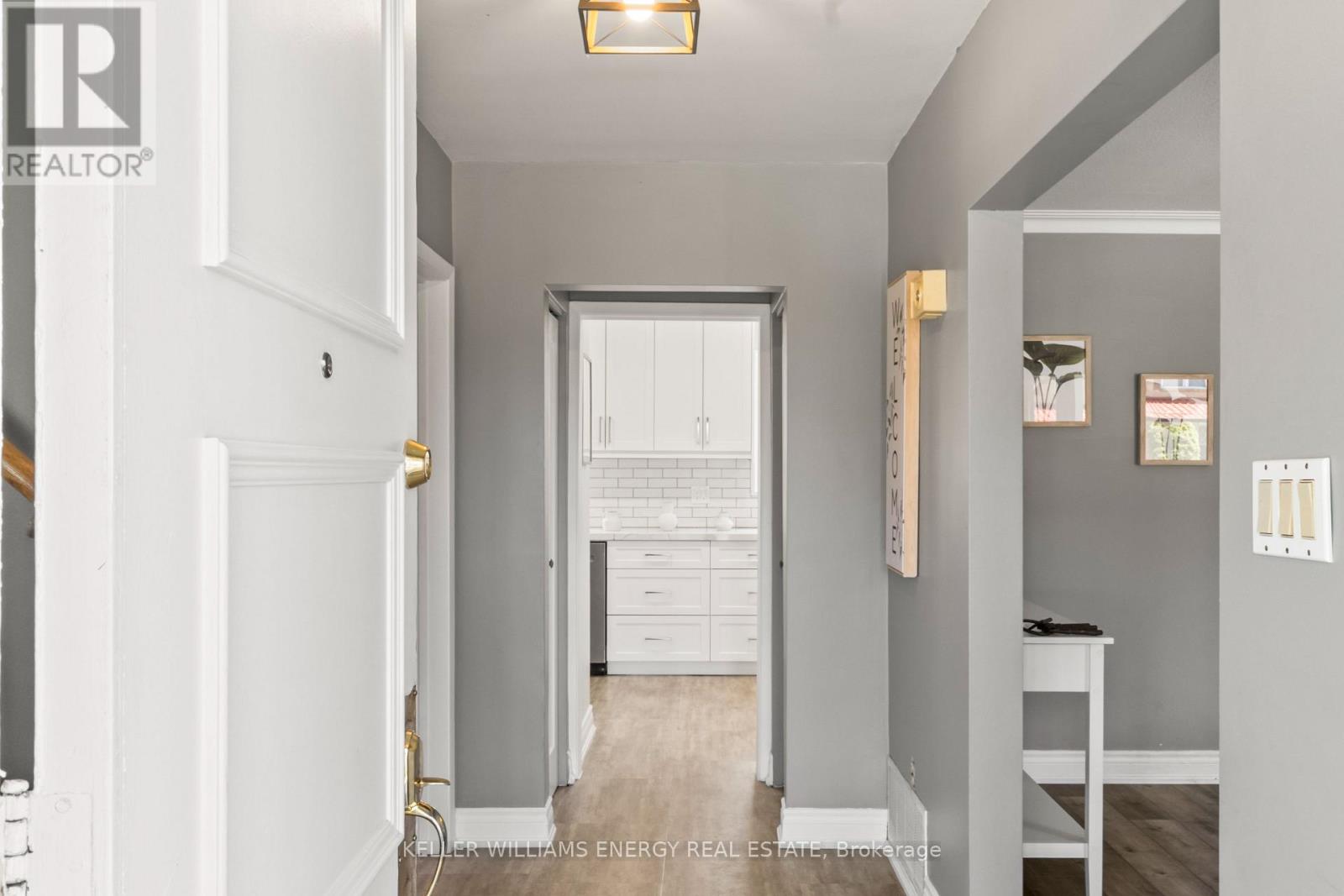 5 Castlemere Crescent, Toronto, Ontario  M1W 1K4 - Photo 3 - E13060194