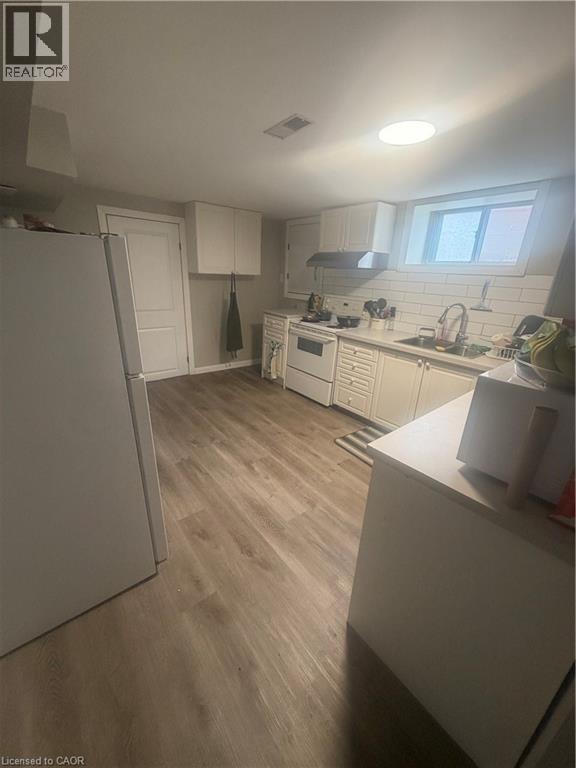 10 TERRACE Drive Unit# LOWER, Hamilton, Ontario