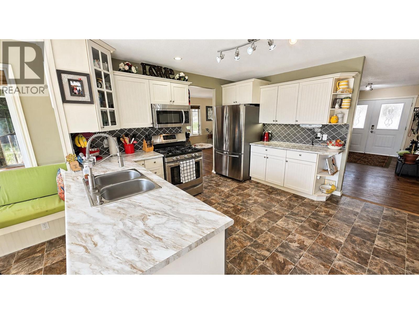 3280 Viewmont Court, Houston, British Columbia  V0J 1Z2 - Photo 20 - R3117272