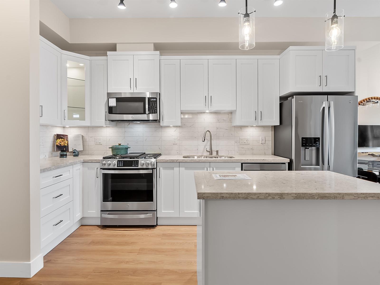 403 20926 83 Avenue Avenue, Langley, British Columbia  V2Y 3Y9 - Photo 3 - R3089327