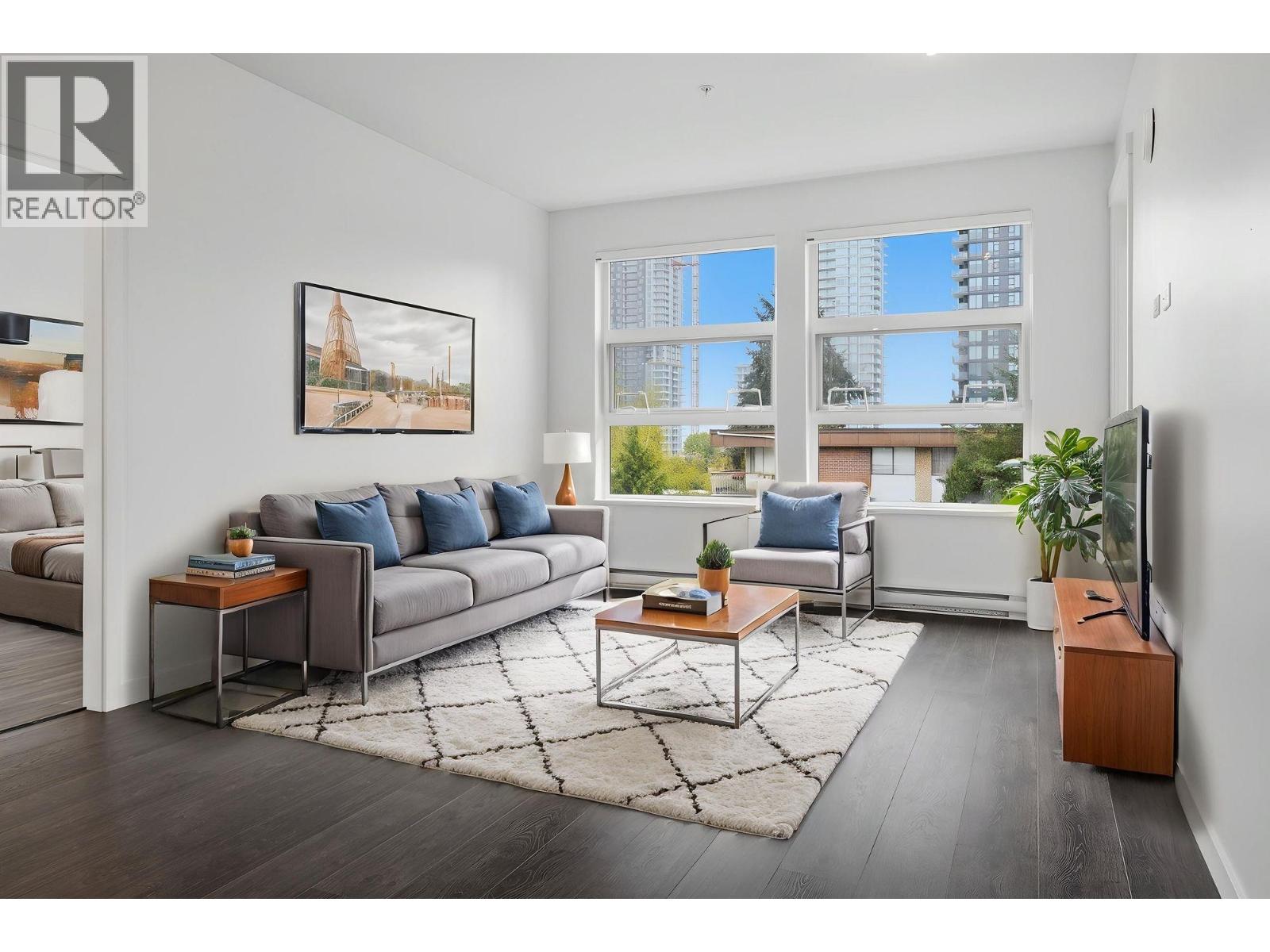 302 607 COTTONWOOD AVENUE, Coquitlam, British Columbia