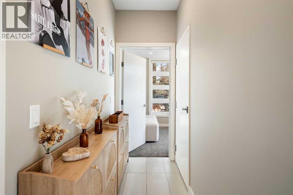 1702 19 Avenue SW, Calgary, Alberta  T2T 6W6 - Photo 10 - A2299624