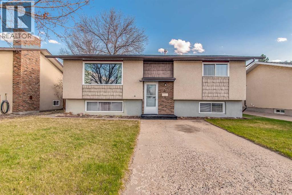375 18 Street NE, Medicine Hat, Alberta