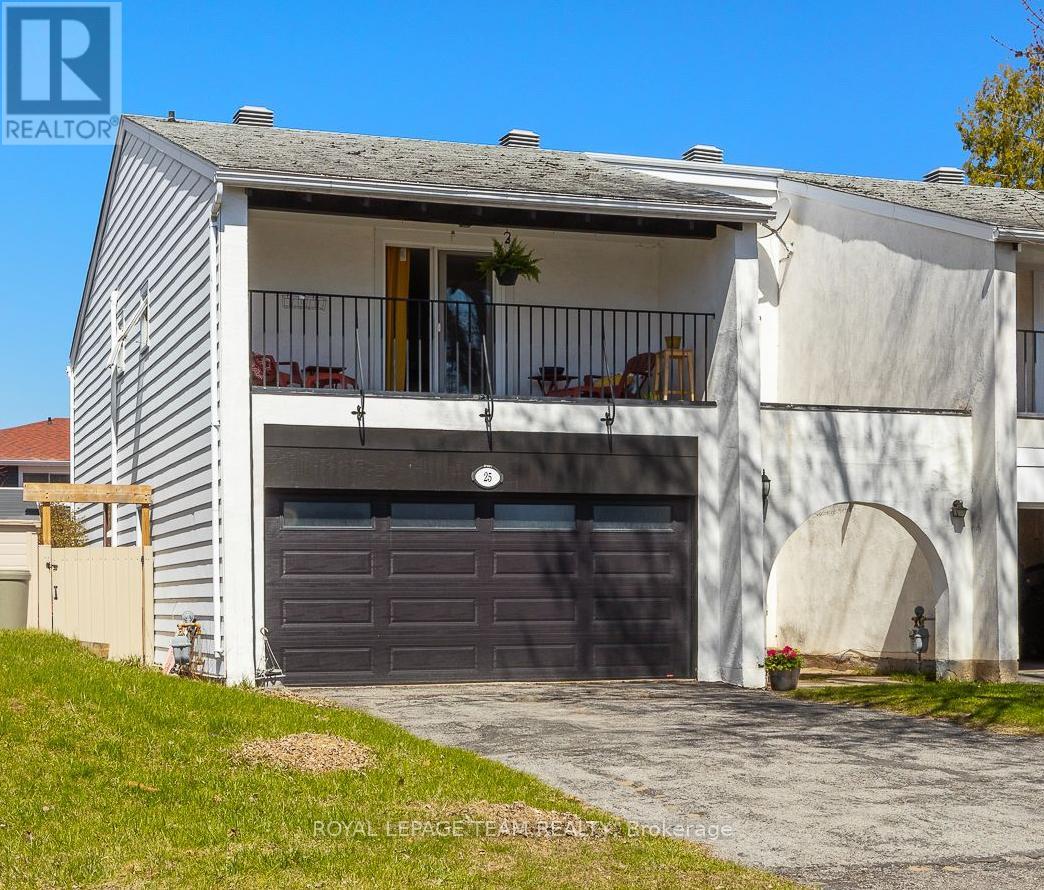 25 GRADY CRESCENT, Ottawa, Ontario