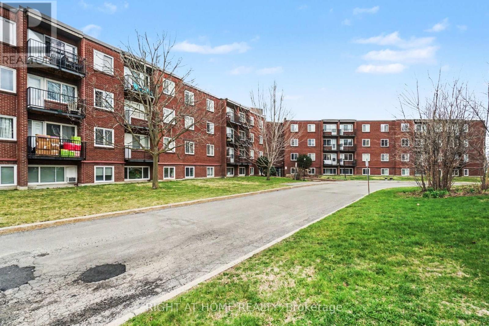 305B - 2044 ARROWSMITH DRIVE, Ottawa, Ontario