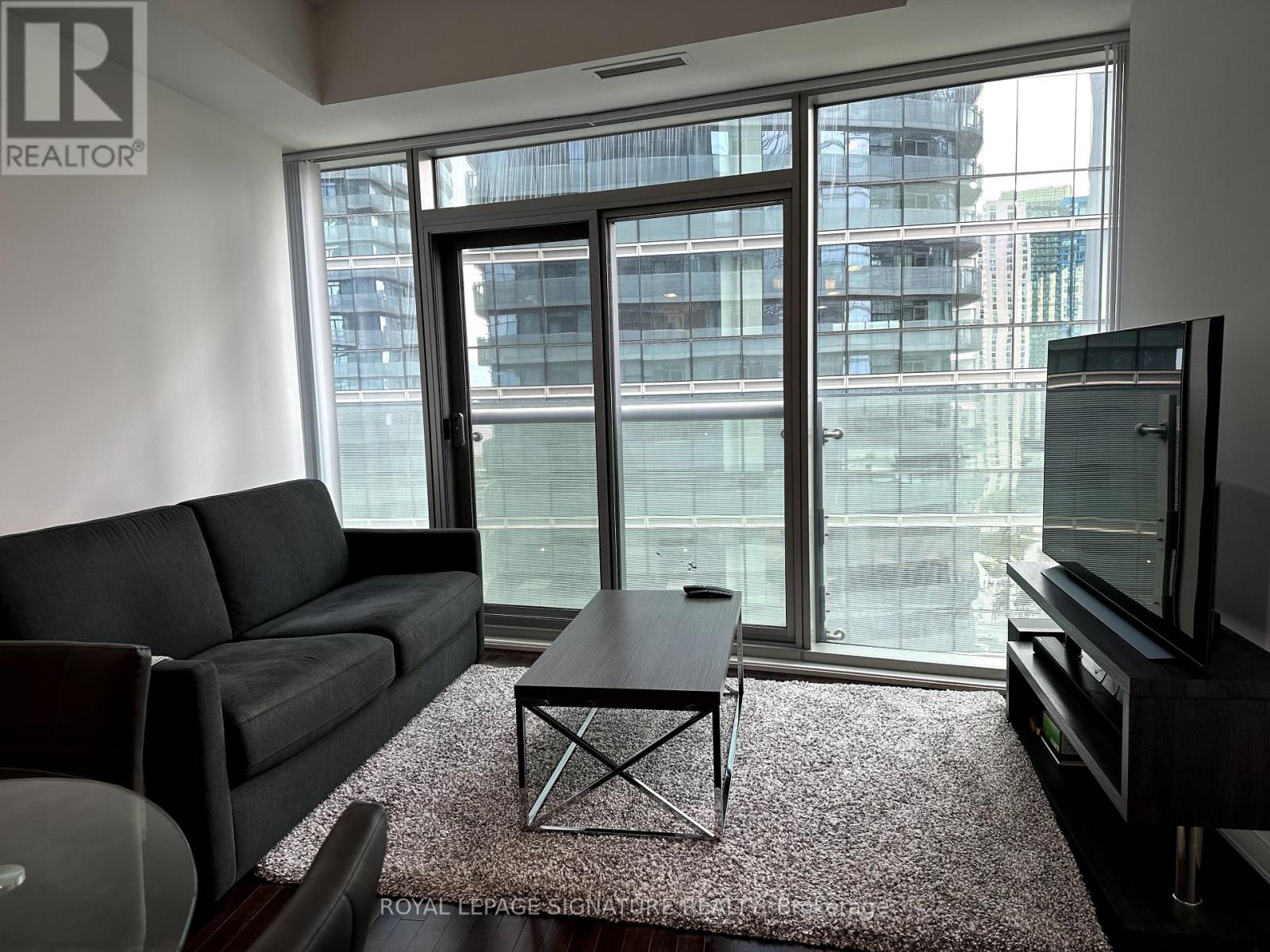 1310 - 14 York Street, Toronto, Ontario  M5J 2Z2 - Photo 4 - C12919118