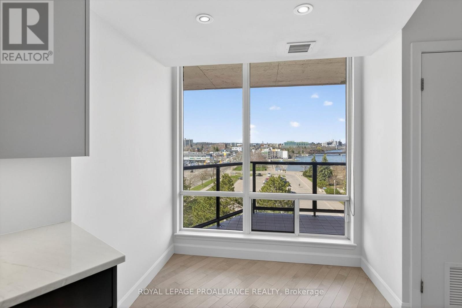 502 - 2 George Street N, Peterborough, Ontario  K9J 8K8 - Photo 9 - X13059756