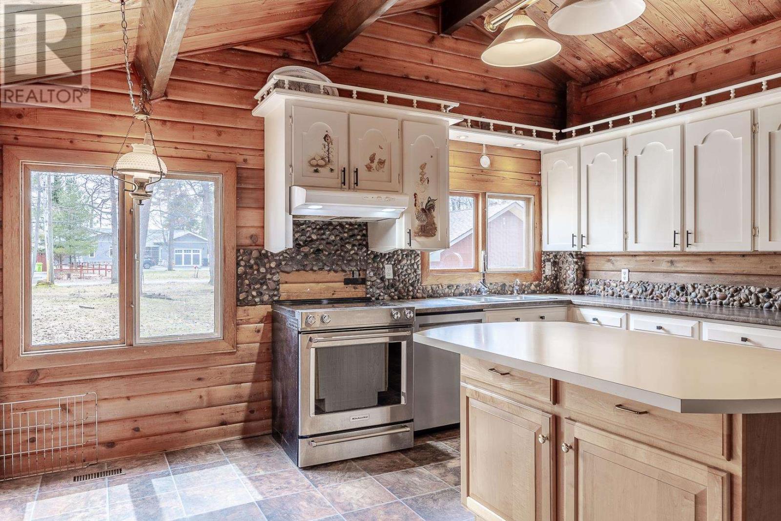 144 Pointe Louise Dr, Sault Ste Marie, Ontario  P6A 5K6 - Photo 16 - SM260791