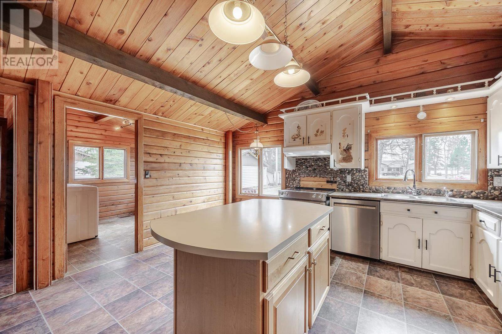 144 Pointe Louise Dr, Sault Ste Marie, Ontario  P6A 5K6 - Photo 20 - SM260791