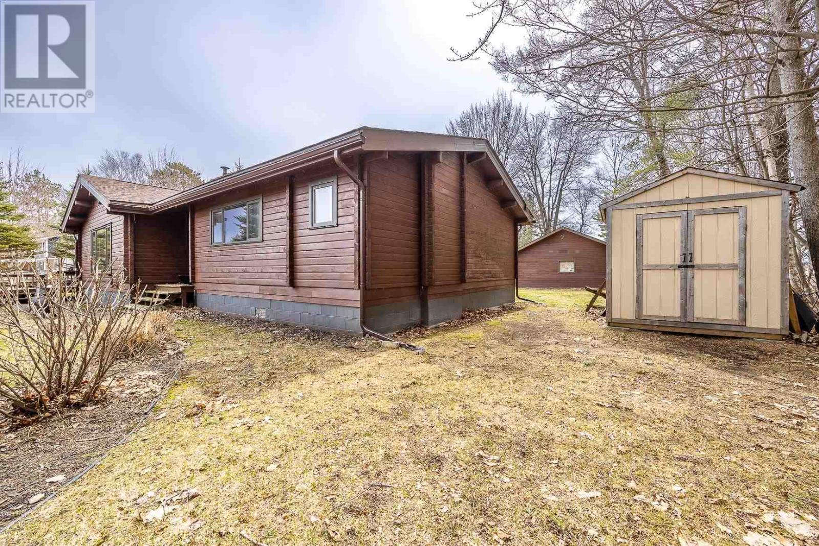 144 Pointe Louise Dr, Sault Ste Marie, Ontario  P6A 5K6 - Photo 12 - SM260791