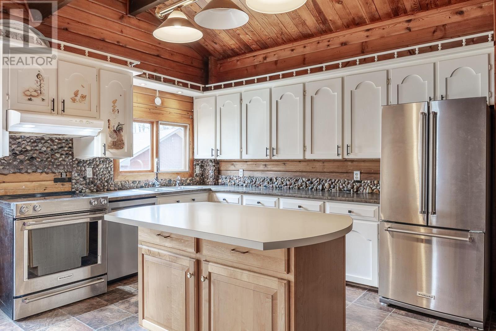 144 Pointe Louise Dr, Sault Ste Marie, Ontario  P6A 5K6 - Photo 17 - SM260791