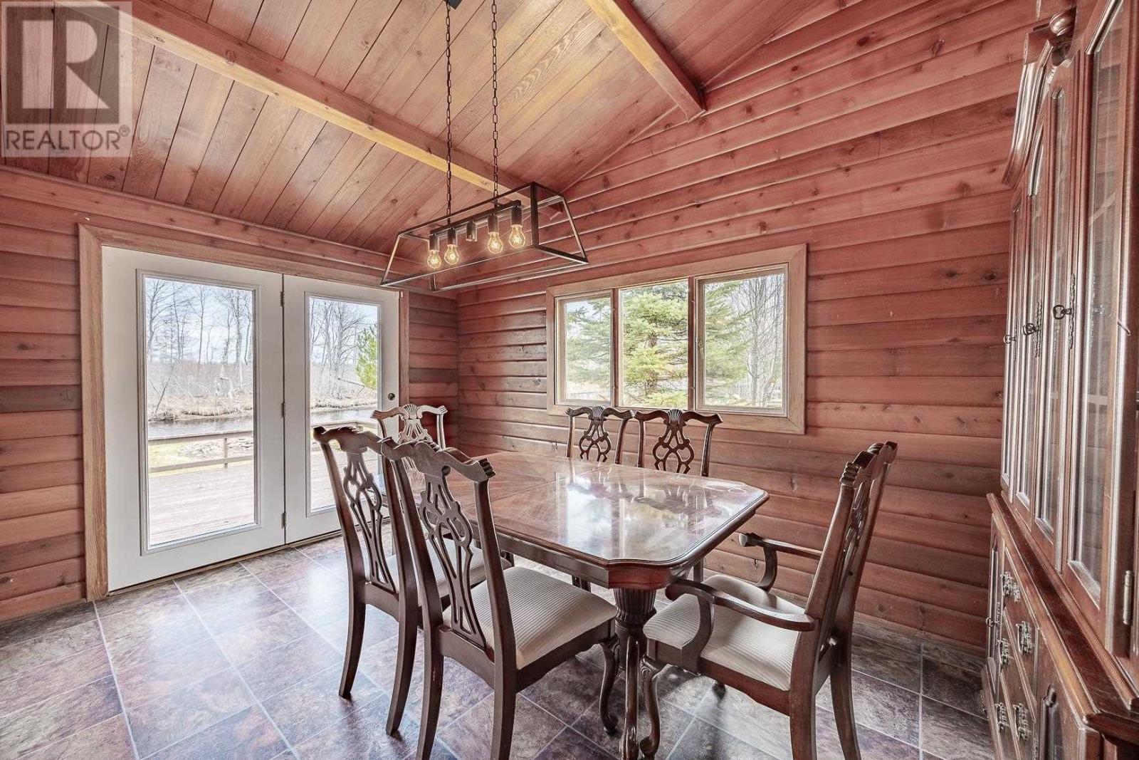 144 Pointe Louise Dr, Sault Ste Marie, Ontario  P6A 5K6 - Photo 21 - SM260791