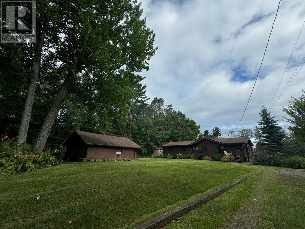 144 Pointe Louise Dr, Sault Ste Marie, Ontario  P6A 5K6 - Photo 38 - SM260791