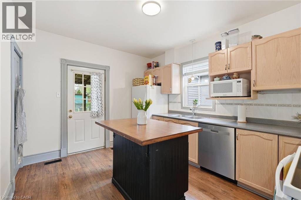 13 Gordon Street, Brantford, Ontario  N3S 2M7 - Photo 14 - 40825397