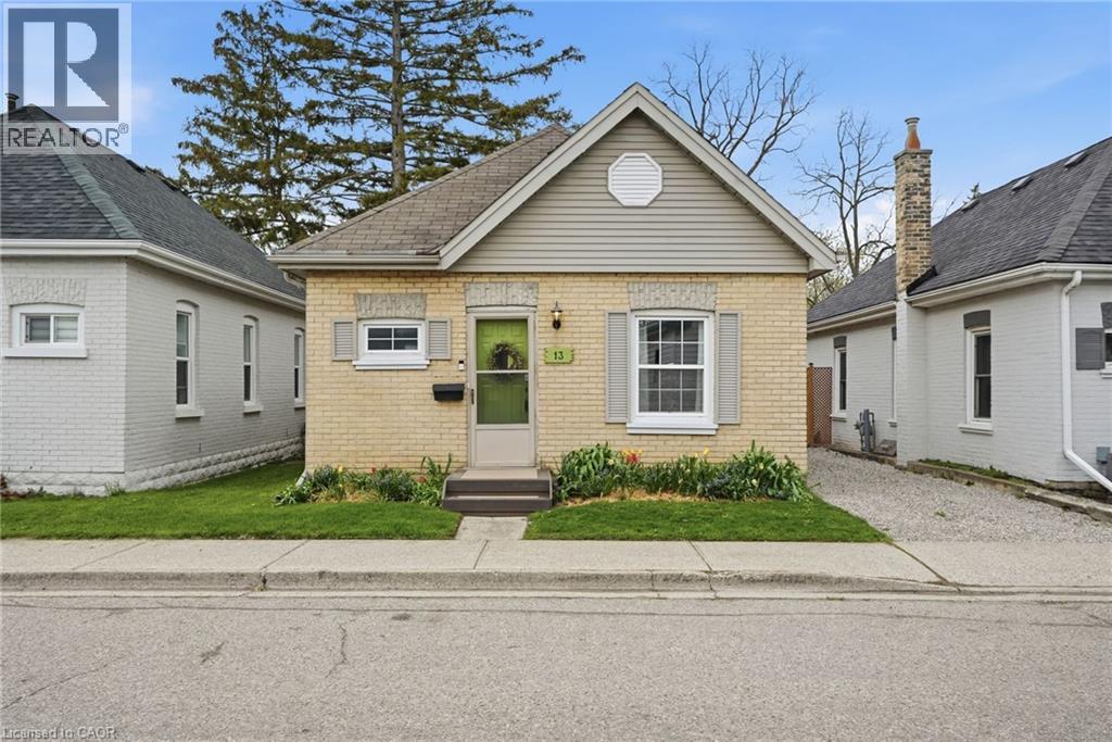 13 Gordon Street, Brantford, Ontario  N3S 2M7 - Photo 2 - 40825397