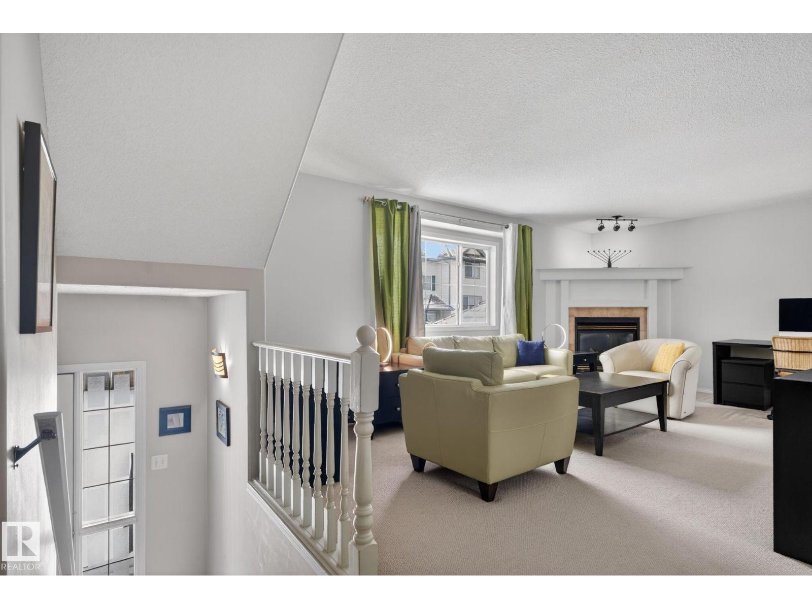 #27 225 Blackburn Dr E Sw, Edmonton, Alberta  T6W 1H1 - Photo 2 - E4484421