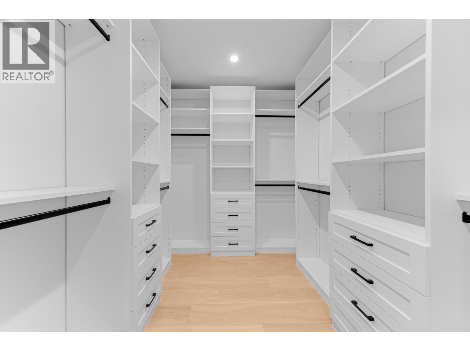 1 8408 17th Avenue, Burnaby, British Columbia  V3N 1N2 - Photo 24 - R3117297