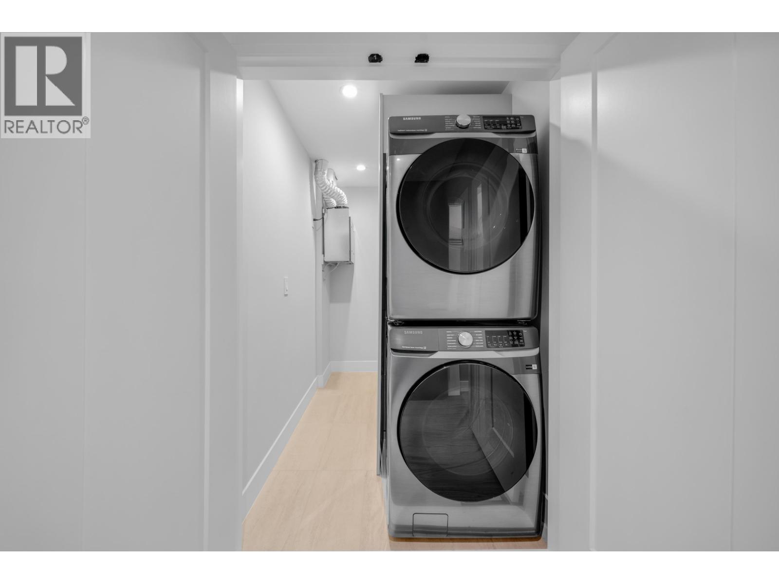 1 8408 17th Avenue, Burnaby, British Columbia  V3N 1N2 - Photo 26 - R3117297