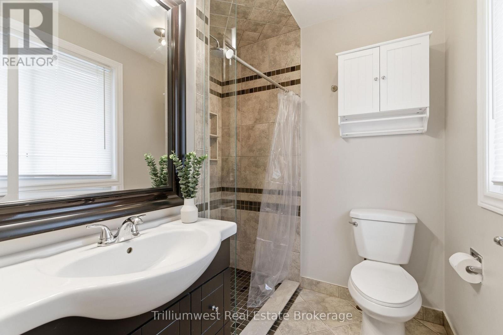 210 Old Country Place, Kitchener, Ontario  N2E 3A3 - Photo 20 - X13060248