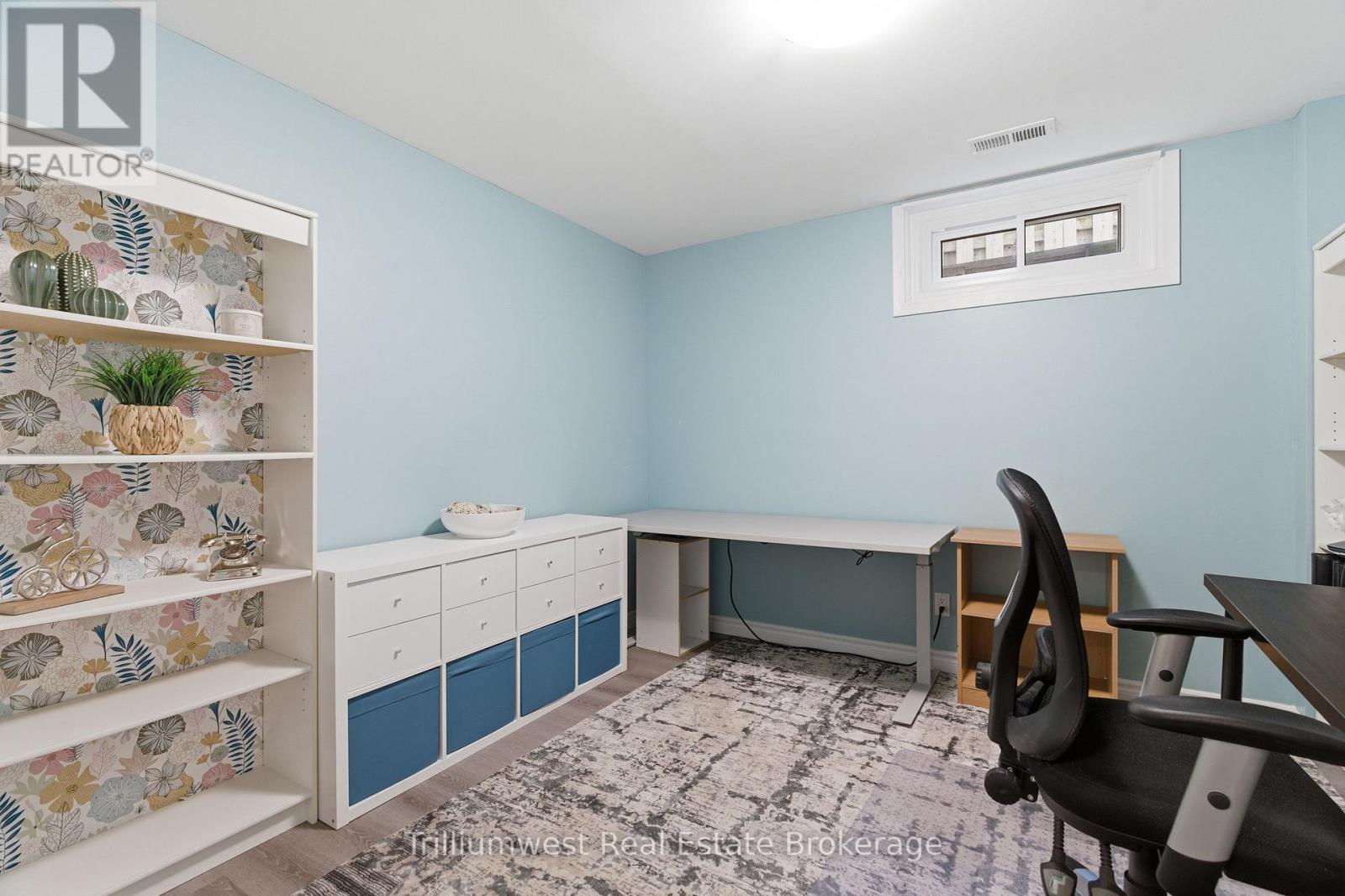 210 Old Country Place, Kitchener, Ontario  N2E 3A3 - Photo 27 - X13060248