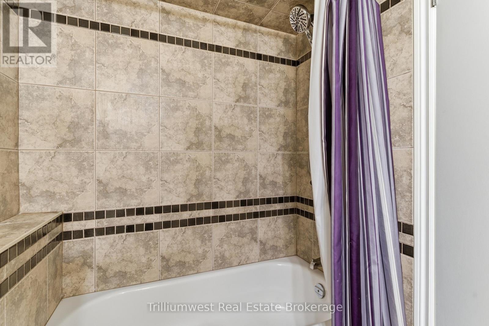 210 Old Country Place, Kitchener, Ontario  N2E 3A3 - Photo 33 - X13060248