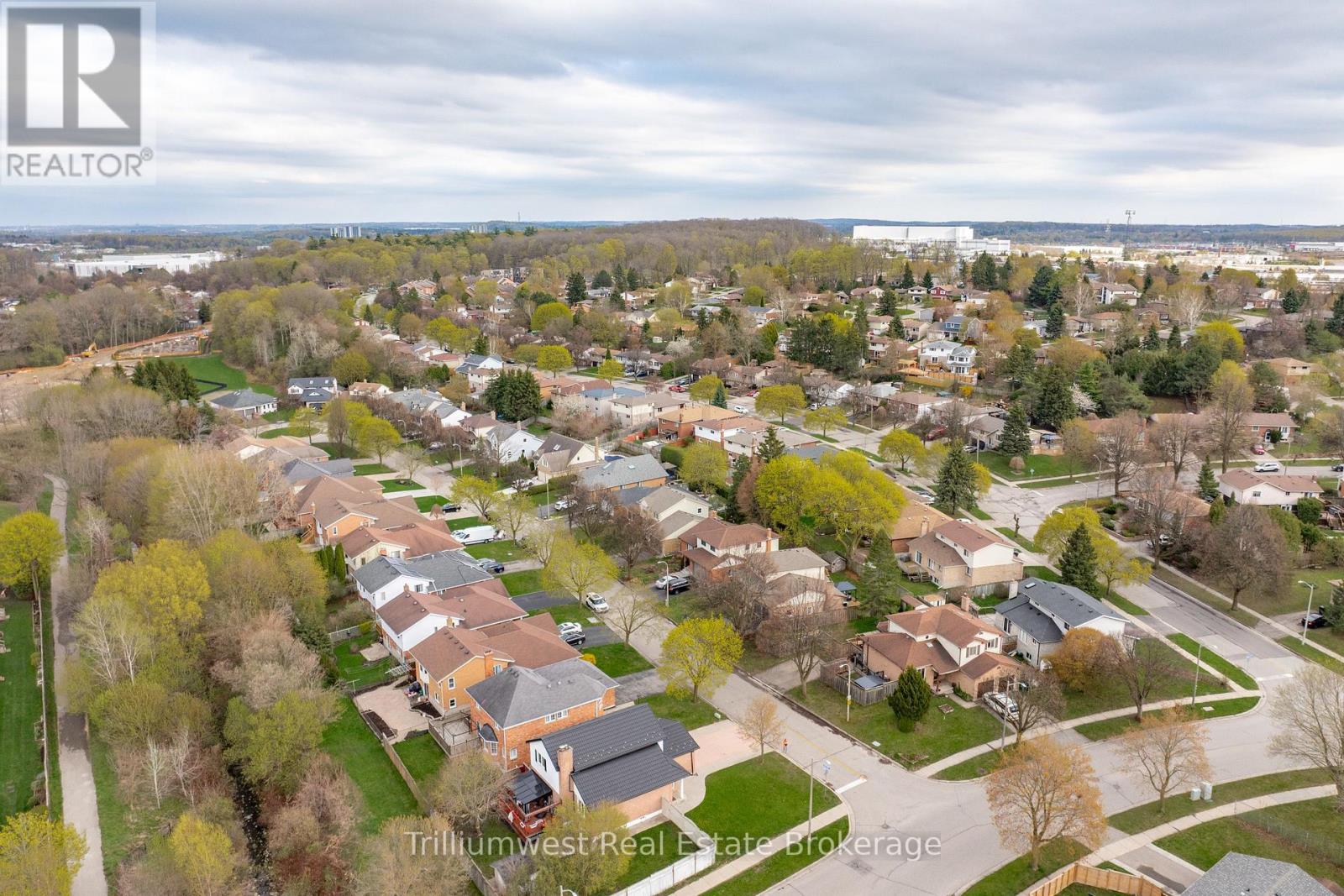 210 Old Country Place, Kitchener, Ontario  N2E 3A3 - Photo 47 - X13060248