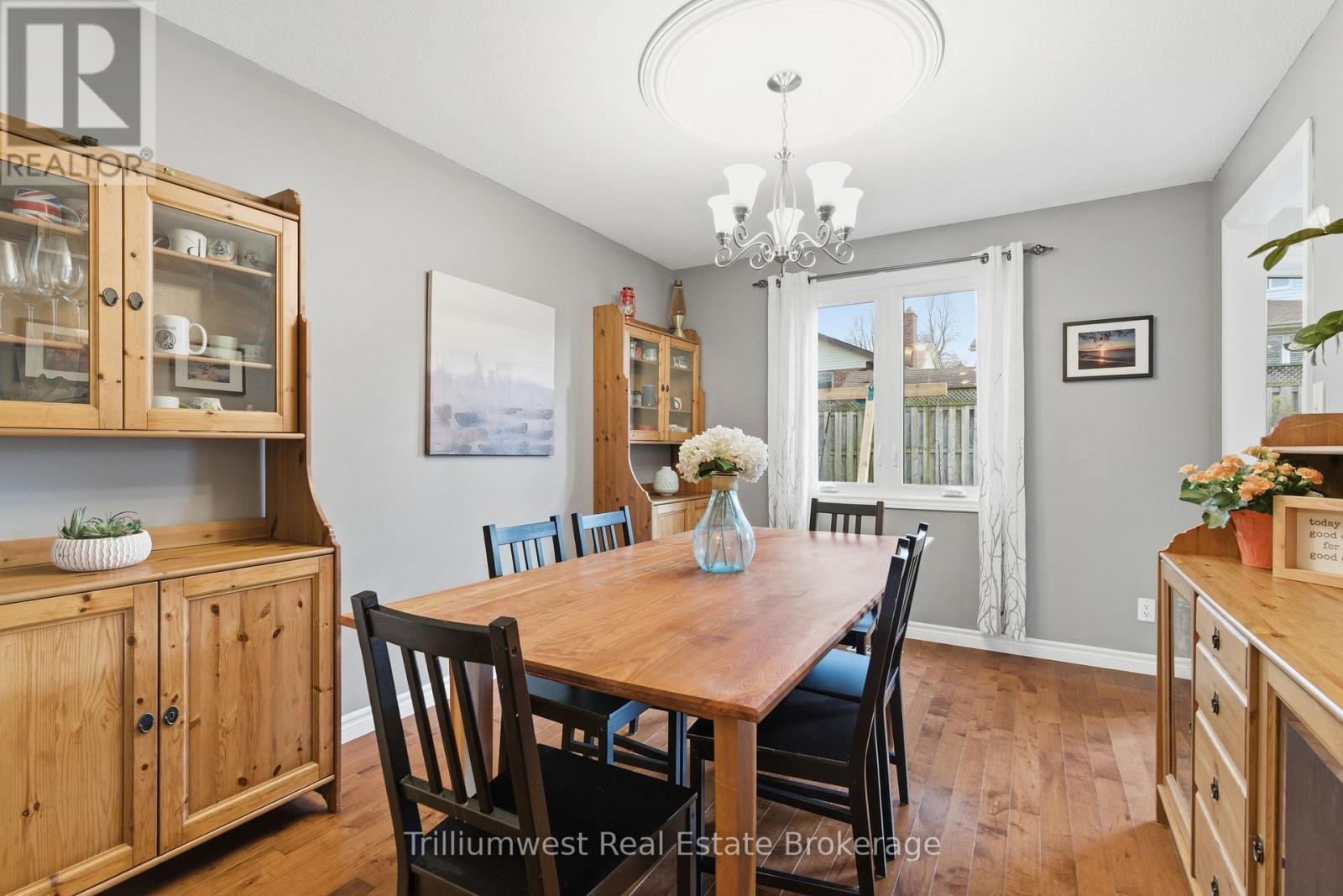 210 Old Country Place, Kitchener, Ontario  N2E 3A3 - Photo 8 - X13060248