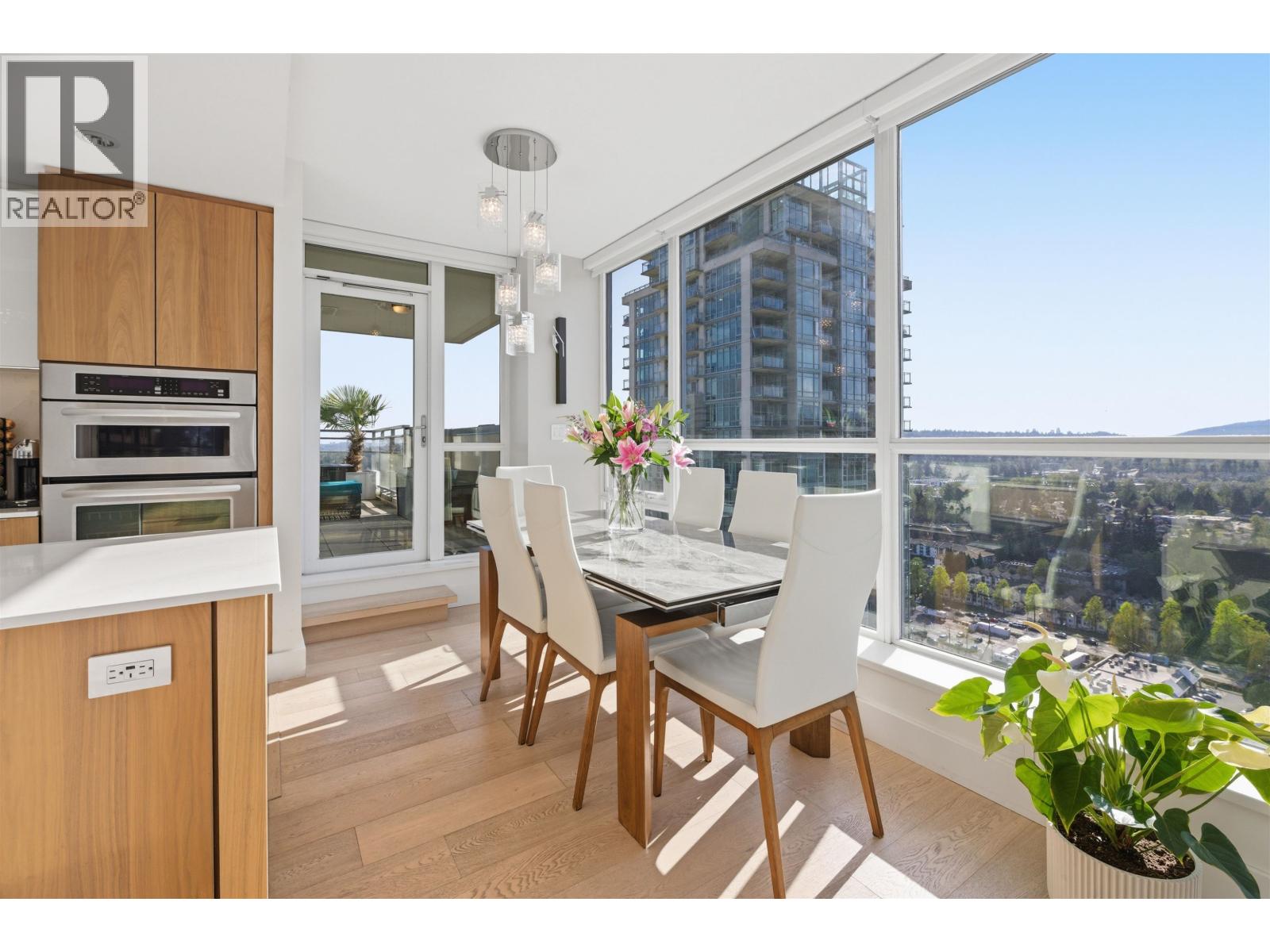 3301 2968 Glen Drive, Coquitlam, British Columbia  V3B 0C4 - Photo 13 - R3116989